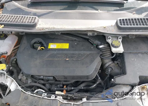 2016 Ford Escape Se from USA, damaged, VIN 1FMCU9GX8GUA27471